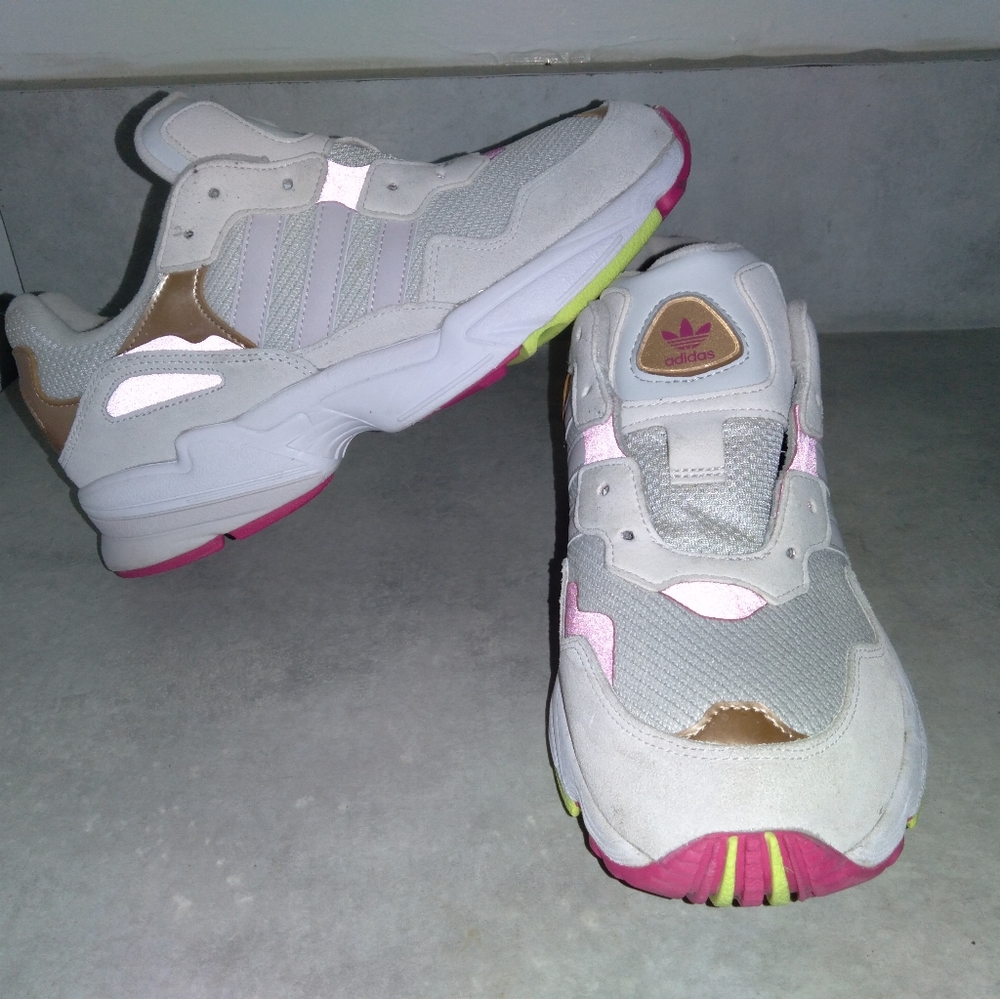 Adidas Yung-96 J Womens sz 7 Casual Running Grey Two Orchid Tint Pink Sneaker